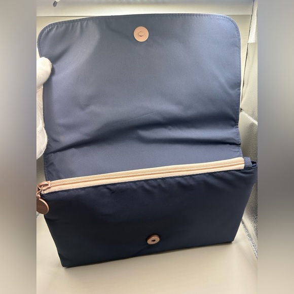 Lacoste Eau De Sensuelle Toiletry Bag - Picture 4 of 7